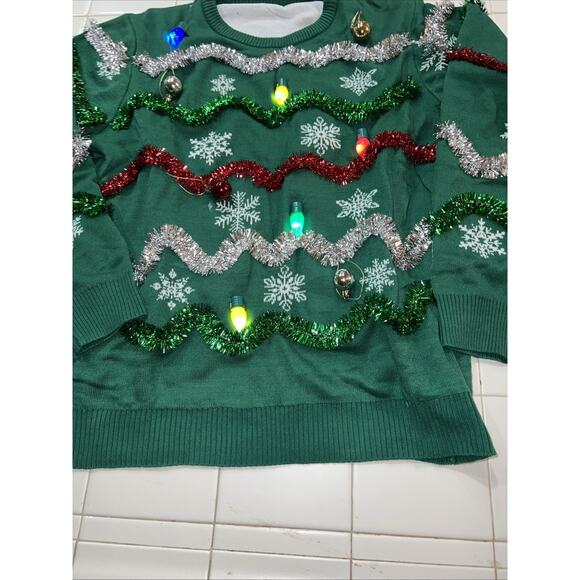 Giggling Get Up Ugly Christmas Sweater Light Up Mens Xl New - Picture 4 of 8